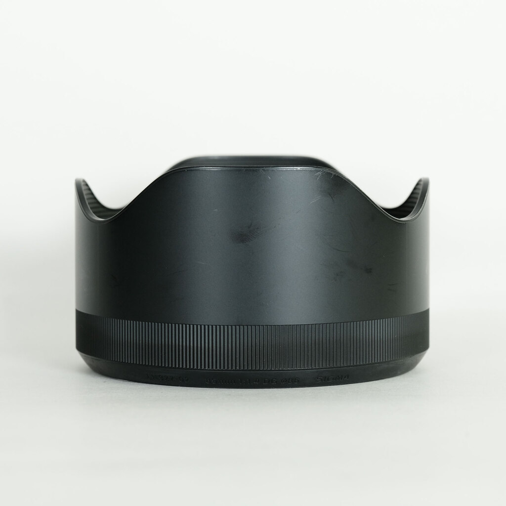 SIGMA 85mm F1.4 DG HSM レンズCanonEF【訳有り品】 SIGMA 85mm F1.4 DG HSM レンズCanonEF【訳有り品】