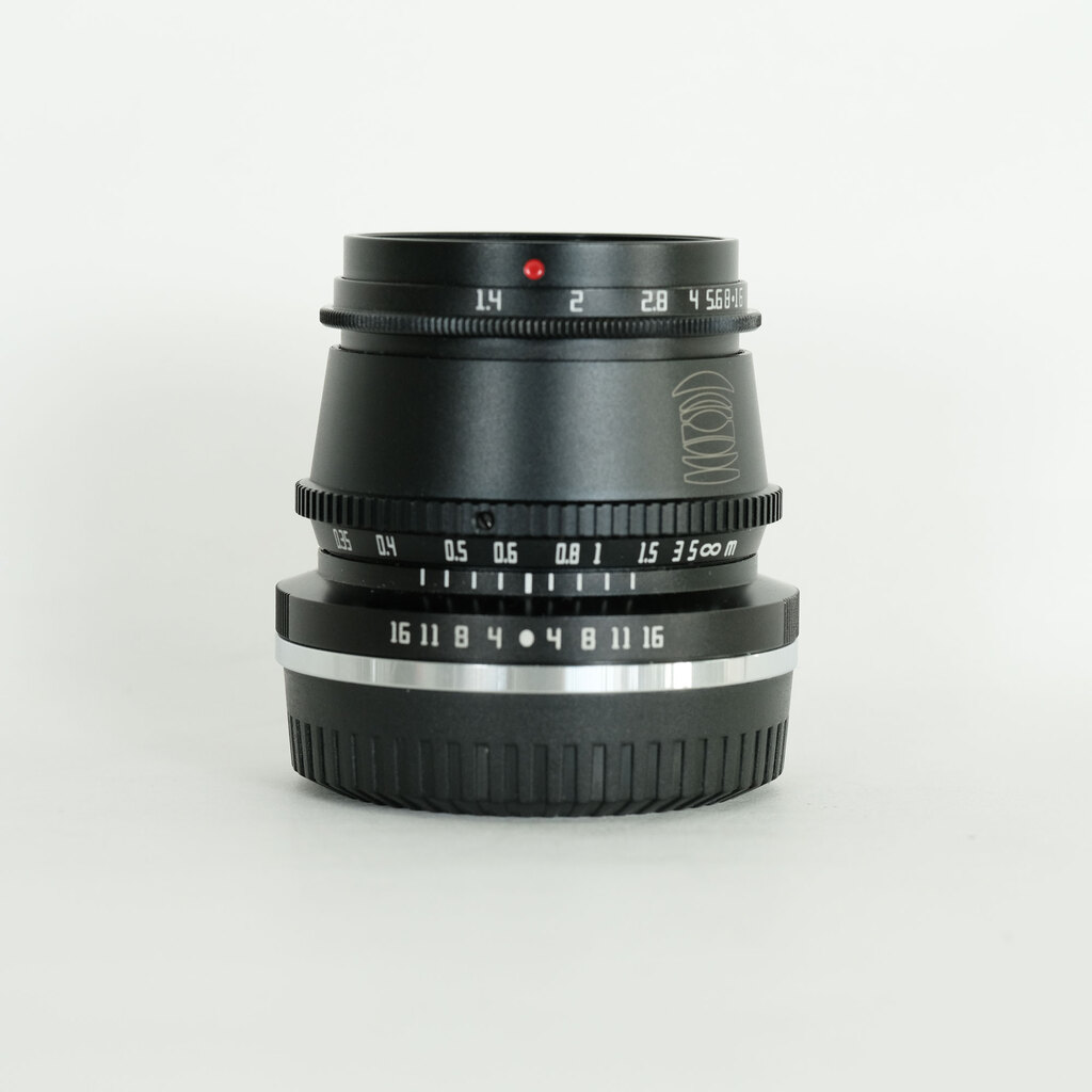 TTArtisan 35mm f/1.4 C [フジフイルムX用]