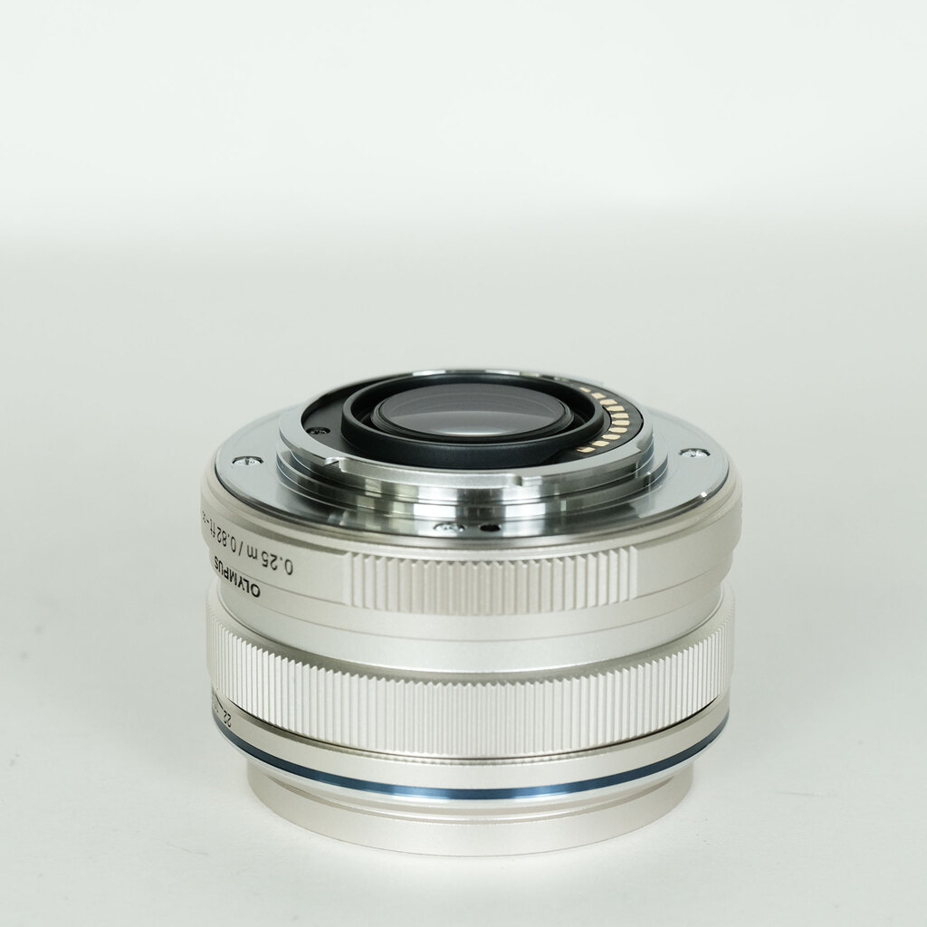 OLYMPUS M.ZUIKO DIGITAL 17mm F1.8