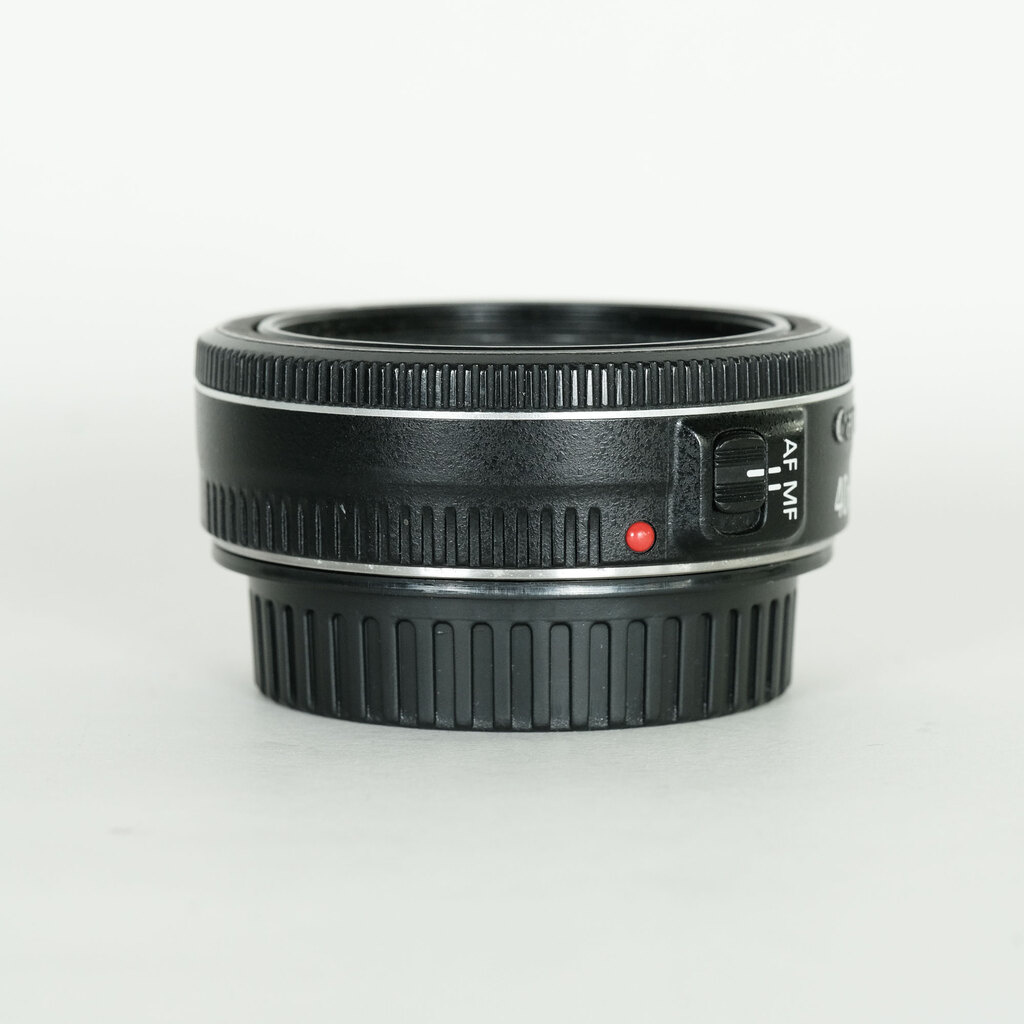 Canon EF40mm F2.8 STM