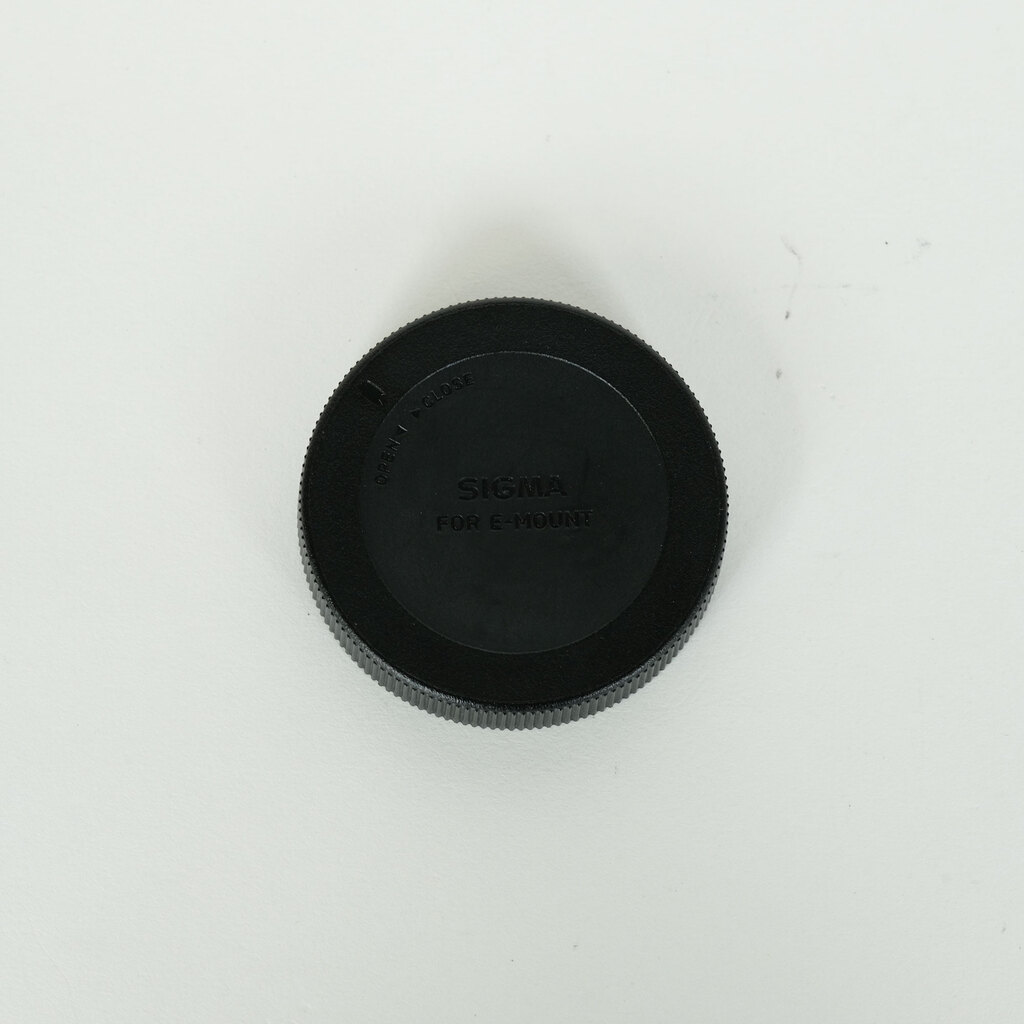 TAMRON 90mm F/2.8 Di III MACRO VXD [ソニーE用]