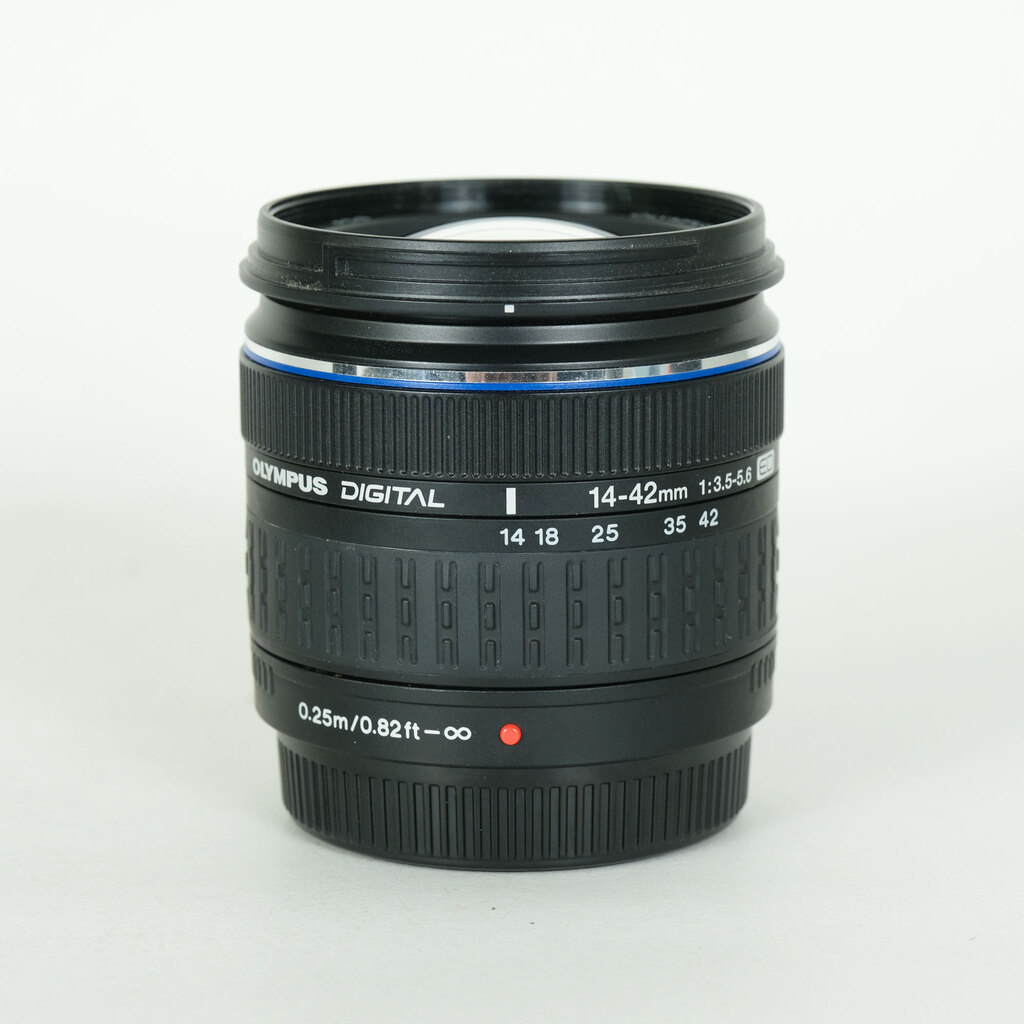 OLYMPUS ZUIKO DIGITAL ED 14-42mm F3.5-5.6 OLYMPUS ZUIKO DIGITAL ED 14-42mm F3.5-5.6