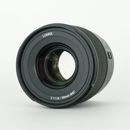 Panasonic LUMIX S 50mm F1.8 Panasonic LUMIX S 50mm F1.8