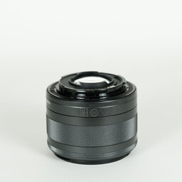 Canon EF-M15-45mm F3.5-6.3 IS STM Canon EF-M15-45mm F3.5-6.3 IS STM