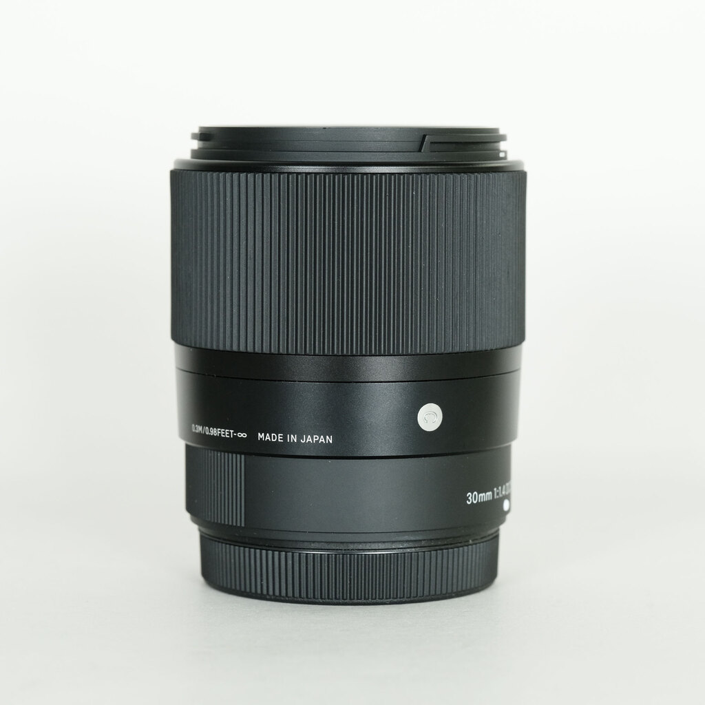 SIGMA 30mm F1.4 DC DN｜Contemporary [フジフイルムX用]