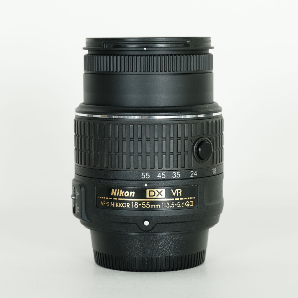 Nikon AF-S DX NIKKOR 18-55mm f3.5-5.6G VR II