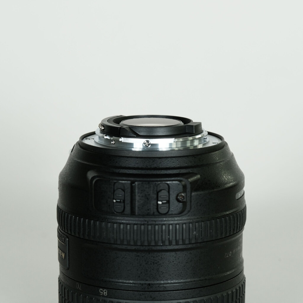 Nikon AF-S NIKKOR 24-85mm F3.5-4.5G ED VR Nikon AF-S NIKKOR 24-85mm F3.5-4.5G ED VR