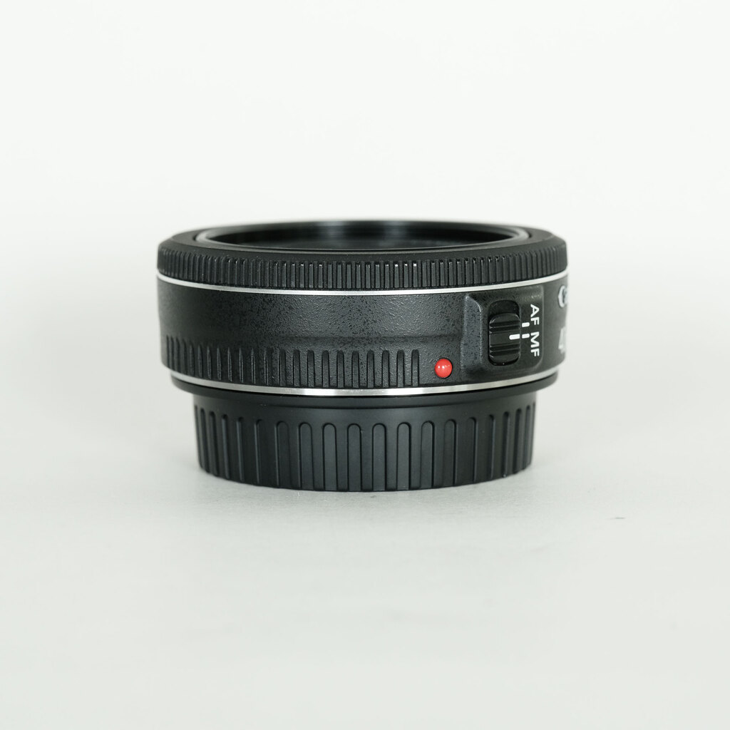 Canon EF40mm F2.8 STM