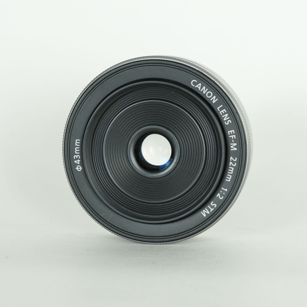 Canon EF-M22mm F2 STM Canon EF-M22mm F2 STM