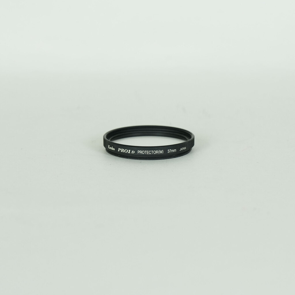 OLYMPUS M.ZUIKO DIGITAL 17mm F2.8 シルバー OLYMPUS M.ZUIKO DIGITAL 17mm F2.8 シルバー