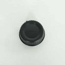 Nikon AF-S DX NIKKOR 18-200mm F3.5-5.6G ED VR II Nikon AF-S DX NIKKOR 18-200mm F3.5-5.6G ED VR II