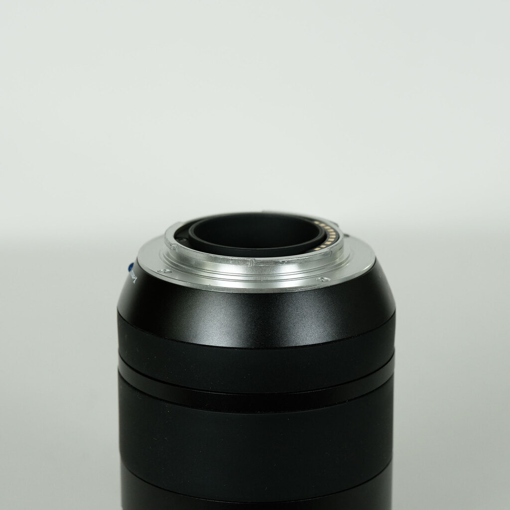 Carl Zeiss Touit 2.8/50M [フジフイルムX用]