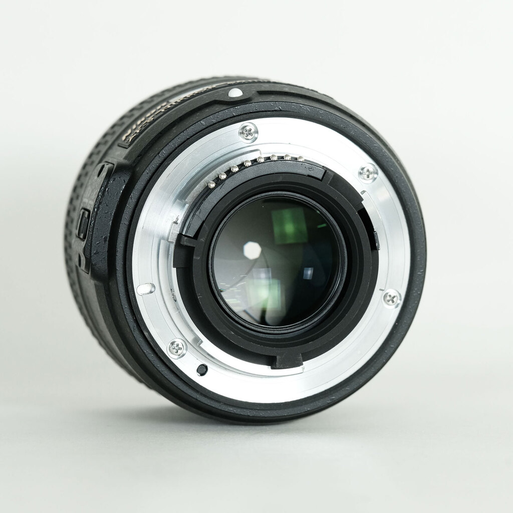 Nikon AF-S NIKKOR 50mm f/1.8G Nikon AF-S NIKKOR 50mm f/1.8G
