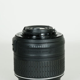 Nikon AF-S DX NIKKOR 18-55mm f3.5-5.6G VR II