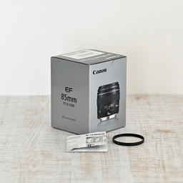 Canon EF85mm F1.8 USM Canon EF85mm F1.8 USM