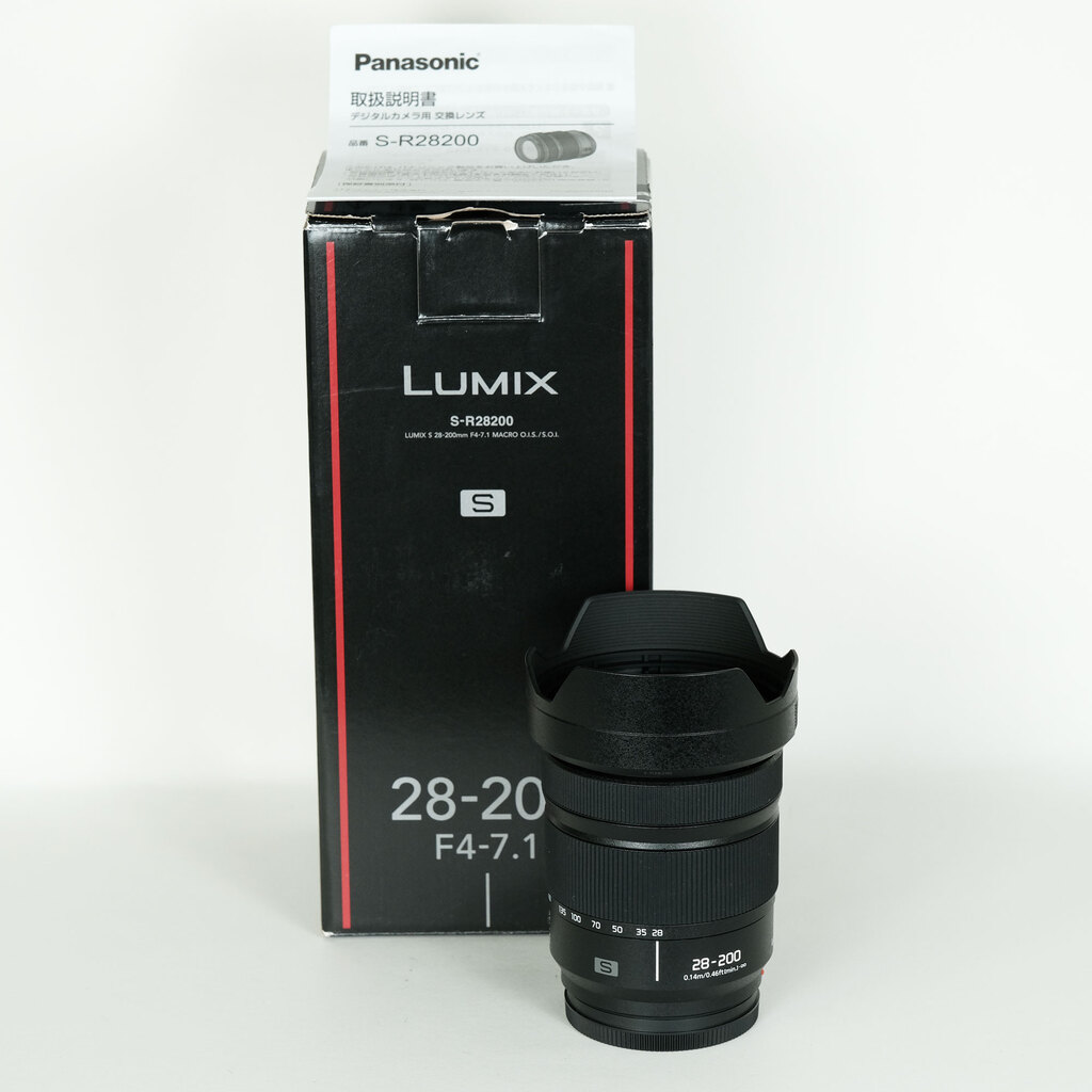 Panasonic LUMIX S 28-200mm F4-7.1 MACRO O.I.S. Panasonic LUMIX S 28-200mm F4-7.1 MACRO O.I.S.