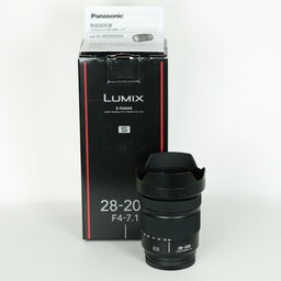 Panasonic LUMIX S 28-200mm F4-7.1 MACRO O.I.S. Panasonic LUMIX S 28-200mm F4-7.1 MACRO O.I.S.