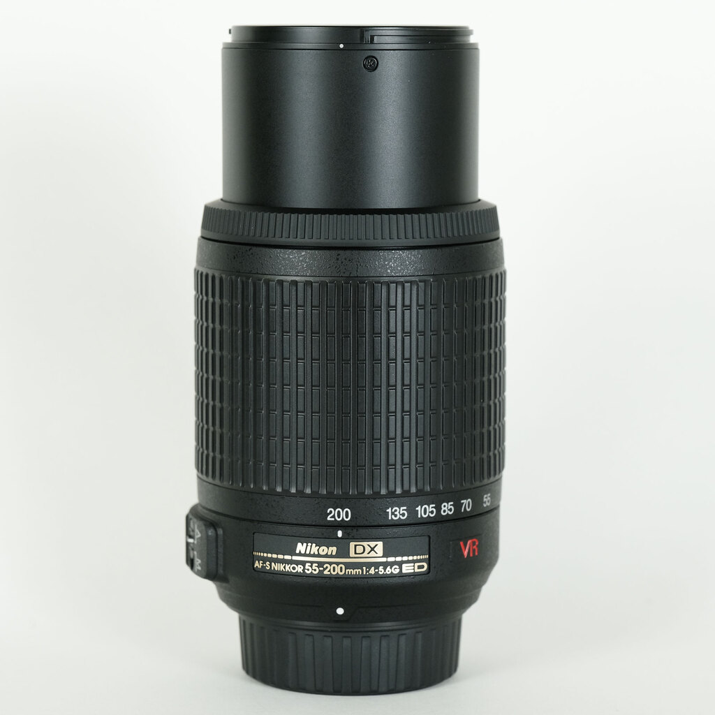 Nikon AF-S DX VR Zoom-Nikkor 55-200mm F4-5.6G IF-EDの出品