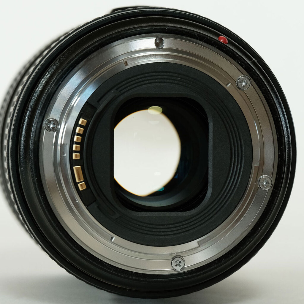 Canon EF24-105mm F4L IS II USM Canon EF24-105mm F4L IS II USM