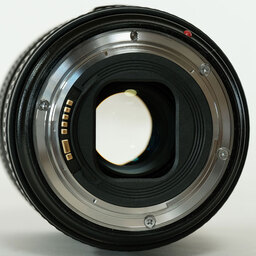 Canon EF24-105mm F4L IS II USM Canon EF24-105mm F4L IS II USM