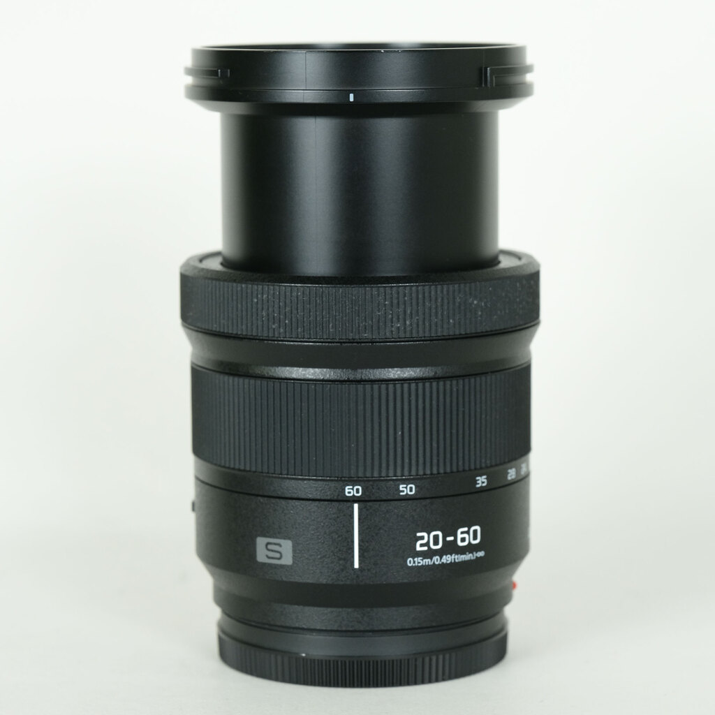 Panasonic LUMIX S 20-60mm F3.5-5.6 Panasonic LUMIX S 20-60mm F3.5-5.6