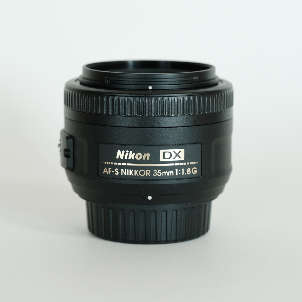 Nikon ニコン AF-S DX NIKKOR 35mm f/1.8G 箱付き Nikon AF-S DX NIKKOR 35mm f/1.8G 実写レビュー