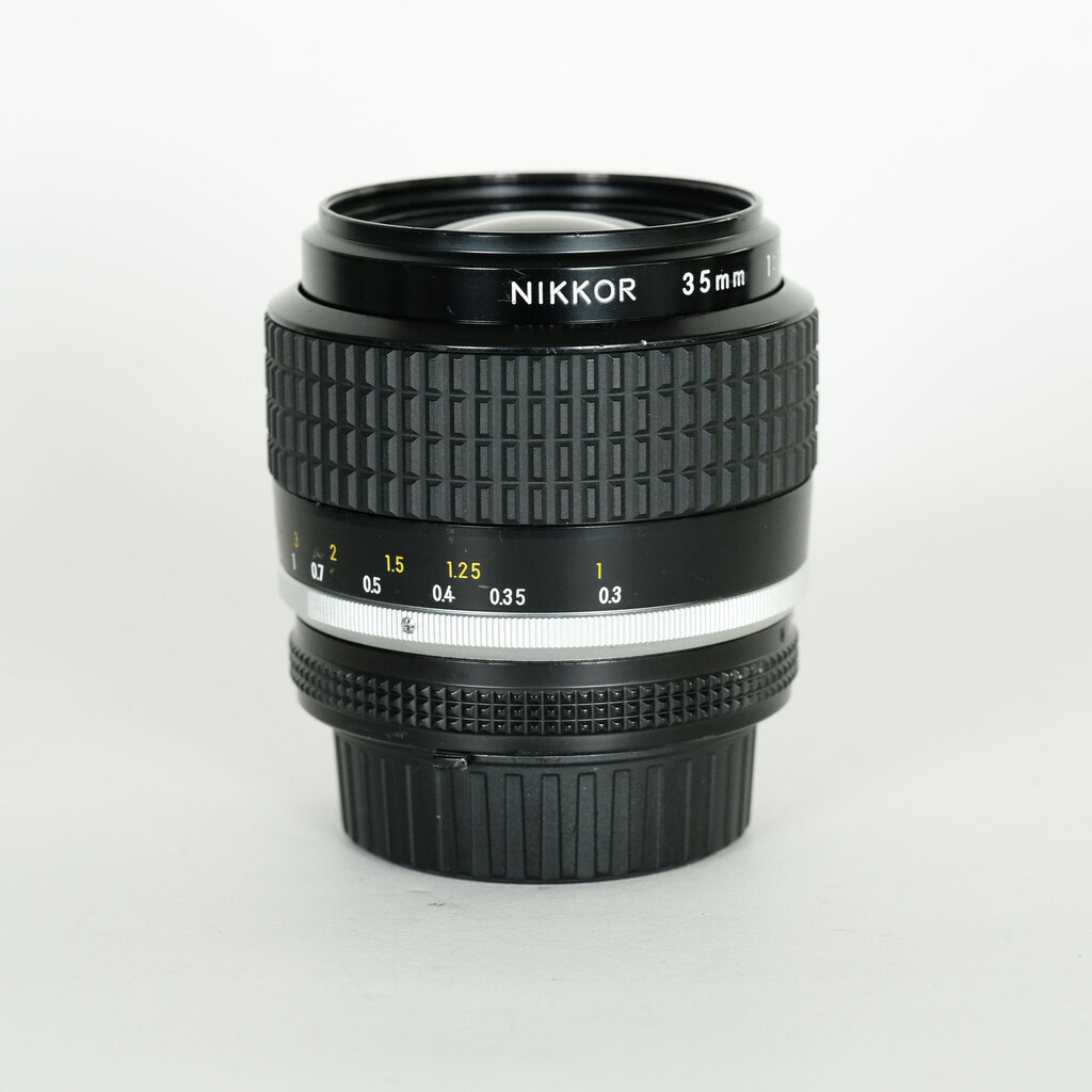 Nikon AI Nikkor 35mm F/1.4S