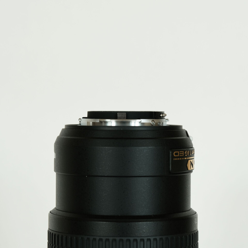 Nikon AF-S NIKKOR 70-200mm f/4G ED VR Nikon AF-S NIKKOR 70-200mm f/4G ED VR