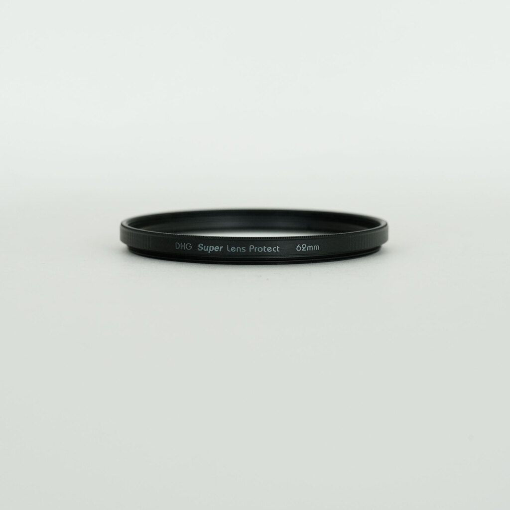 Nikon AF-S VR Micro-Nikkor 105mm f/2.8G IF-ED Nikon AF-S VR Micro-Nikkor 105mm f/2.8G IF-ED