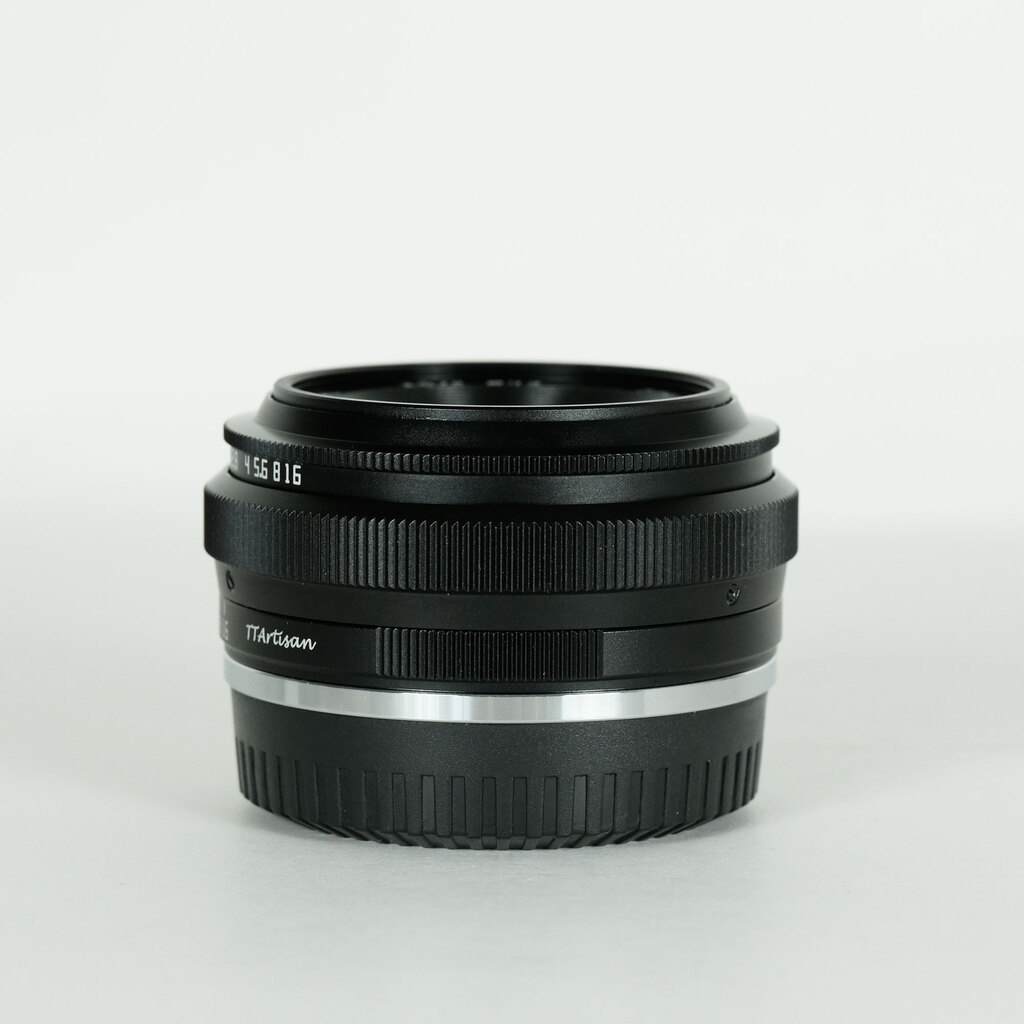 銘匠光学 TTArtisan 25mm F2 C (フジフイルムX用) ブラックの