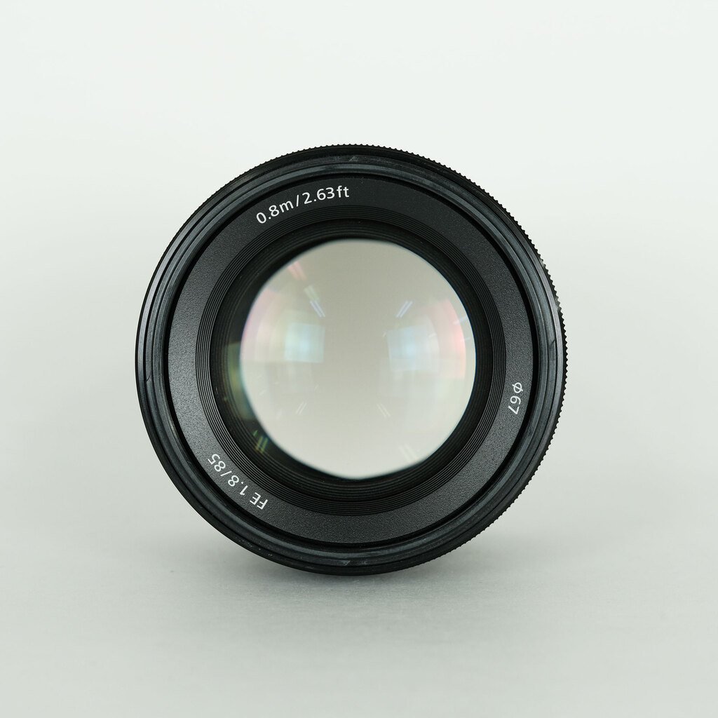 SONY FE 85mm F1.8 SEL85F18 ※ジャンク扱い Amazon.com : Sony SEL85F18 85mm F/1.8-22 Medium-Telephoto