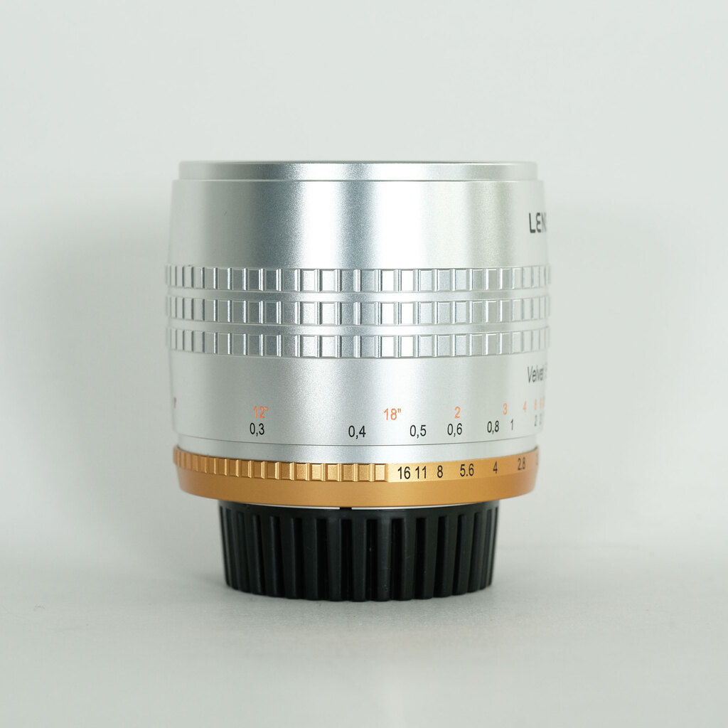 LENSBABY VELVET 56　SONY レンズ Velvet 56 | Creative Portrait Camera Lens | Lensbaby