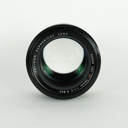 FUJIFILM XF56mmF1.2 R FUJIFILM XF56mmF1.2 R