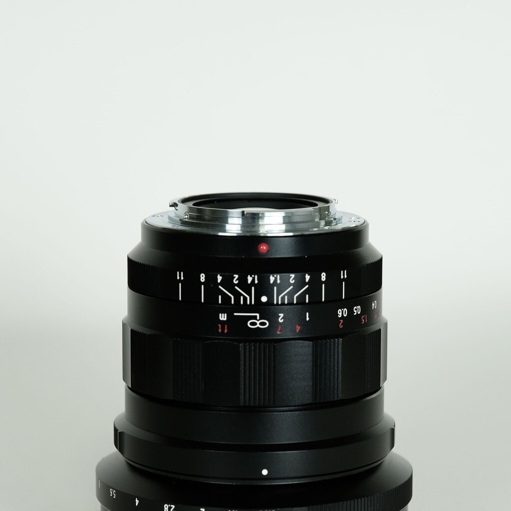 Voigtlander NOKTON 10.5mm F0.95(マイクロフォーサーズ用) Voigtlander NOKTON 10.5mm F0.95(マイクロフォーサーズ用)