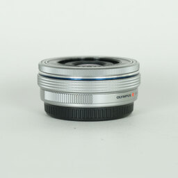 OLYMPUS M.ZUIKO DIGITAL ED 14-42mm F3.5-5.6 EZ シルバー OLYMPUS M.ZUIKO DIGITAL ED 14-42mm F3.5-5.6 EZ シルバー