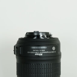 Nikon AF-S DX NIKKOR 18-55mm F3.5-5.6 G VR Nikon AF-S DX NIKKOR 18-55mm F3.5-5.6 G VR
