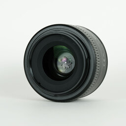 Nikon AF-S DX NIKKOR 35mm f/1.8G Nikon AF-S DX NIKKOR 35mm f/1.8G