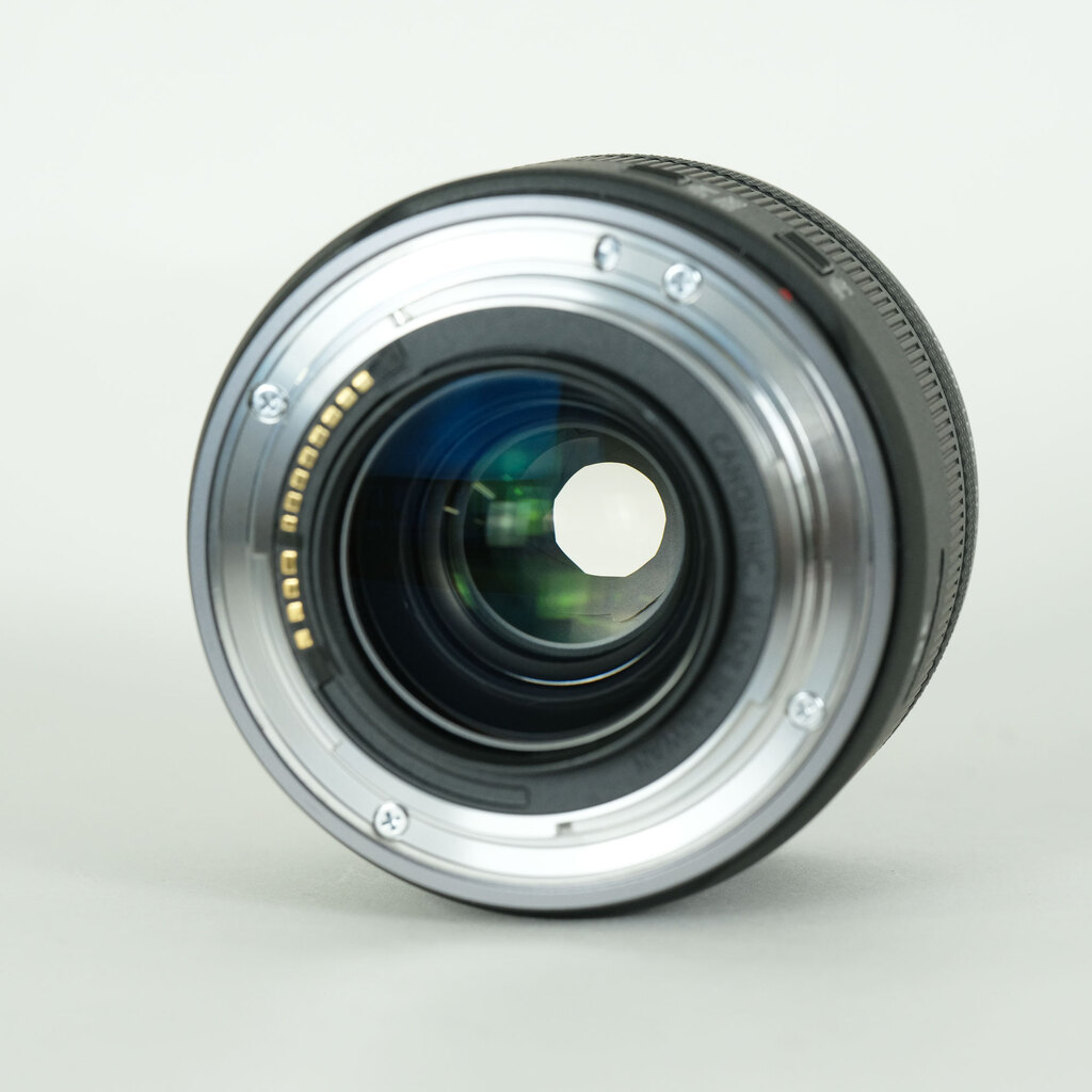 Canon RF35mm F1.8 MACRO IS STM