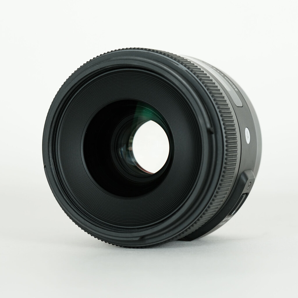 SIGMA 30mm F1.4 HSM DC Art　キャノン用　中古品　動作品 カメラの八百富｜SIGMA シグマ AF 30mm F1.4 DC HSM [ Art