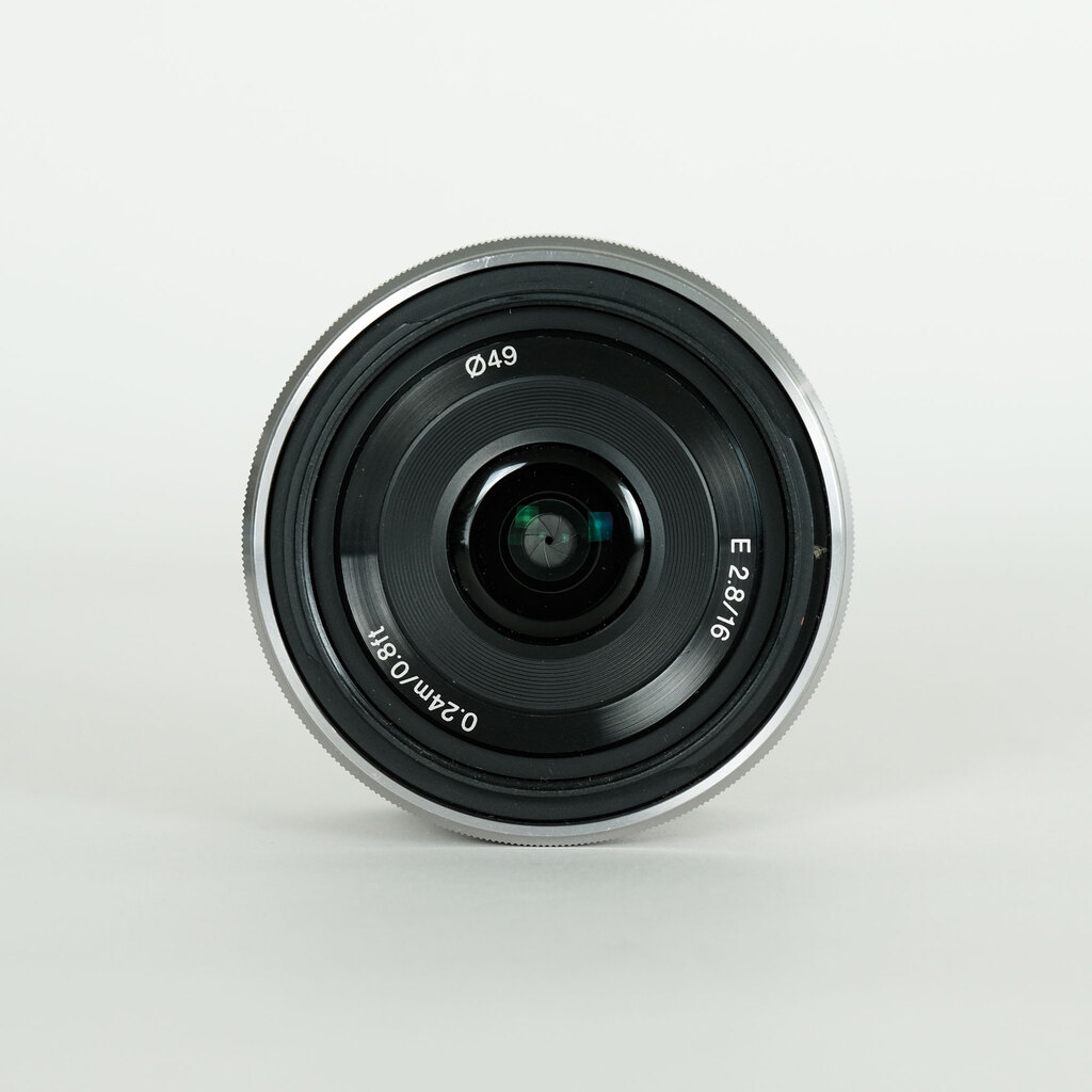 SONY E 16mm F2.8 SEL16F28