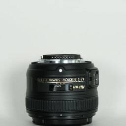 Nikon AF-S NIKKOR 50mm f/1.8G Nikon AF-S NIKKOR 50mm f/1.8G
