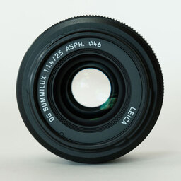Panasonic LEICA DG SUMMILUX 25mm/F1.4 II ASPH. Panasonic LEICA DG SUMMILUX 25mm/F1.4 II ASPH.