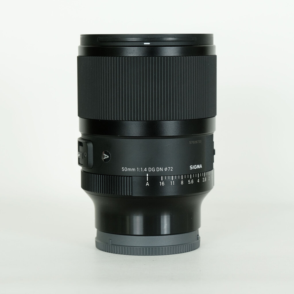 ソニー用 SIGMA 50mm F1.4 DG DN Art 美品 50mm F1.4 DG HSM | Art / ソニー E マウント用: アウトレット