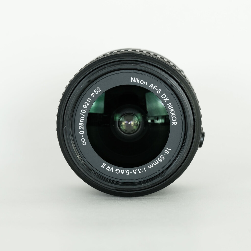Nikon AF-S DX NIKKOR 18-55mm f3.5-5.6G VR II