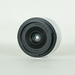 SIGMA A 30mm F2.8 DN (マイクロフォーサーズ用)シルバー SIGMA A 30mm F2.8 DN (マイクロフォーサーズ用)シルバー