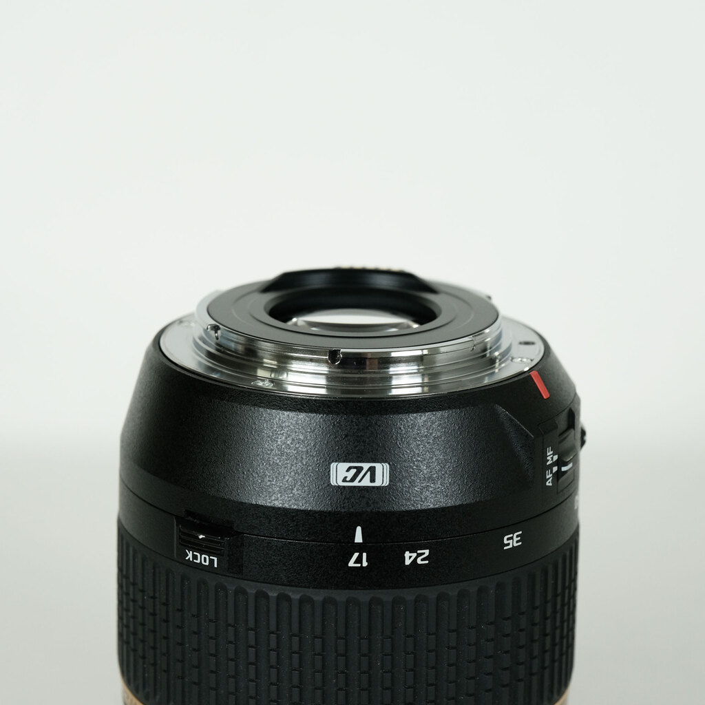 TAMRON SP 17-50mm F2.8 XR DiII VC /Model B005E (キヤノンEF用) TAMRON SP 17-50mm F2.8 XR DiII VC /Model B005E (キヤノンEF用)