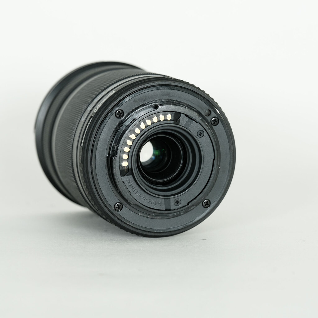 OLYMPUS M.ZUIKO DIGITAL ED 40-150mm F4.0-5.6 R OLYMPUS M.ZUIKO DIGITAL ED 40-150mm F4.0-5.6 R