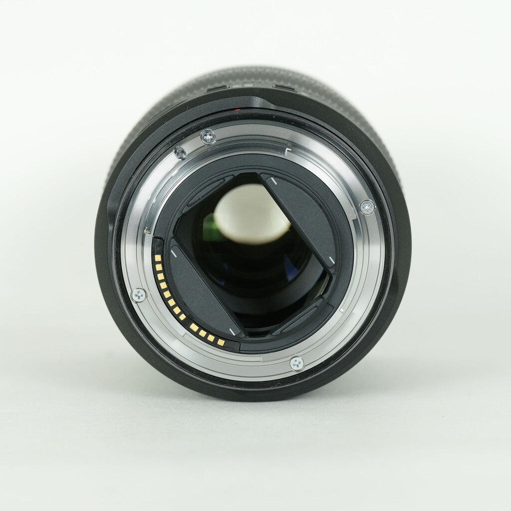 Canon RF10-20mm F4 L IS STM Canon RF10-20mm F4 L IS STM