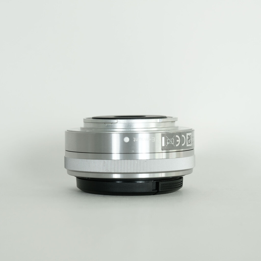 SONY E 16mm F2.8 SEL16F28 SONY E 16mm F2.8 SEL16F28