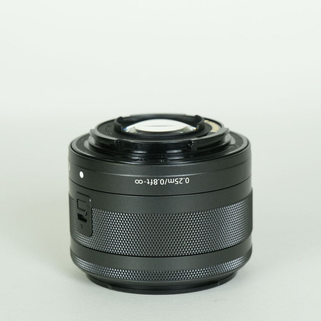 Canon EF-M15-45mm F3.5-6.3 IS STM Canon EF-M15-45mm F3.5-6.3 IS STM